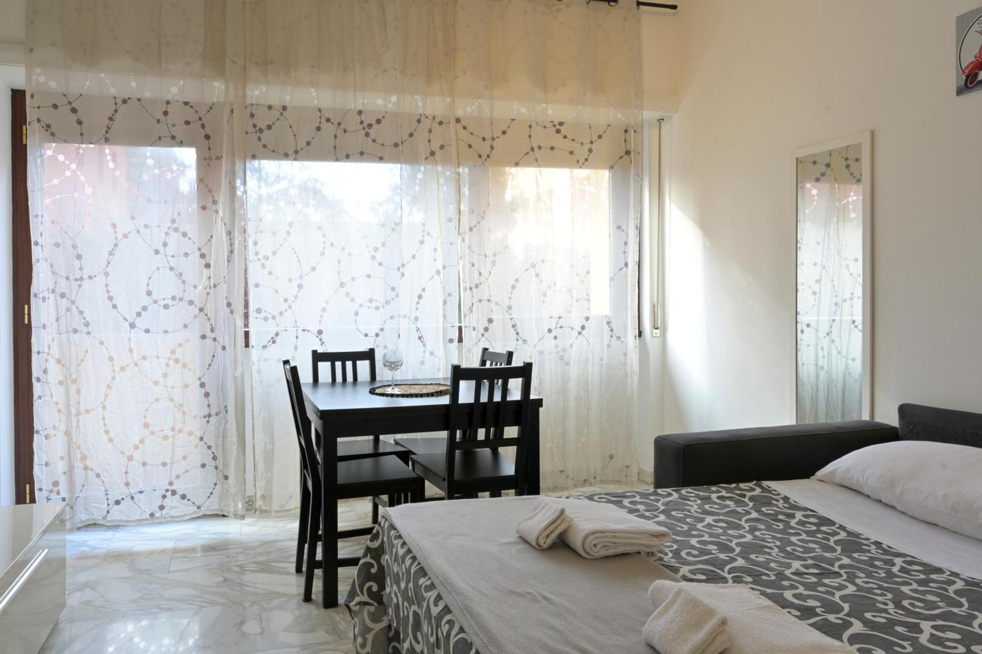 רומא Gold Apartment Monteverde-Gianicolense מראה חיצוני תמונה